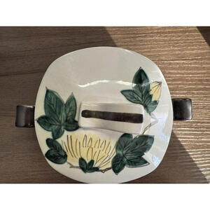 Vintage Red Wing Pottery Chrysanthemum cream bowl soup with 2.5" TALL BY 4.75" W